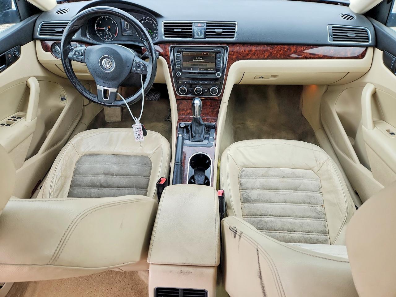 2013 Volkswagen Passat sel