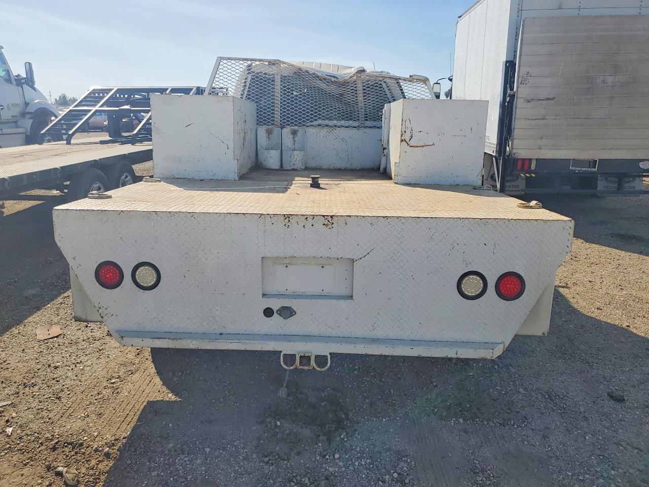 2022 Ford F550 Super Duty Flatbed Truck