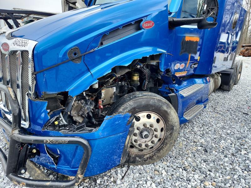 2025 Peterbilt 579-semi Truck