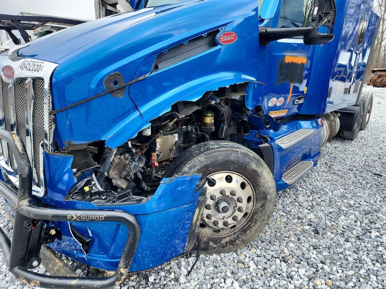 2025 Peterbilt 579-Semi Truck