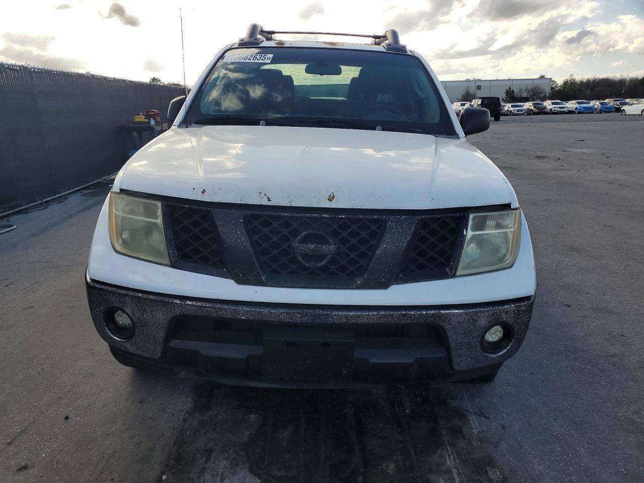 2005 Nissan Frontier SE