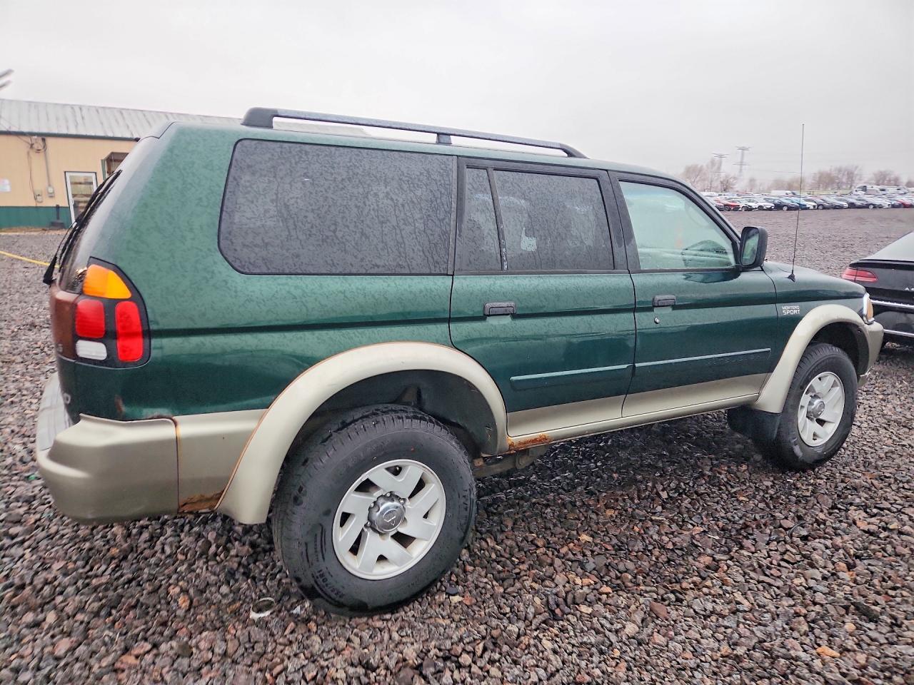 2002 Mitsubishi Montero Sport xls