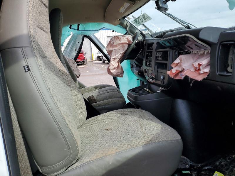 2025 GMC Savana 3500 Cargo Utility / Service van