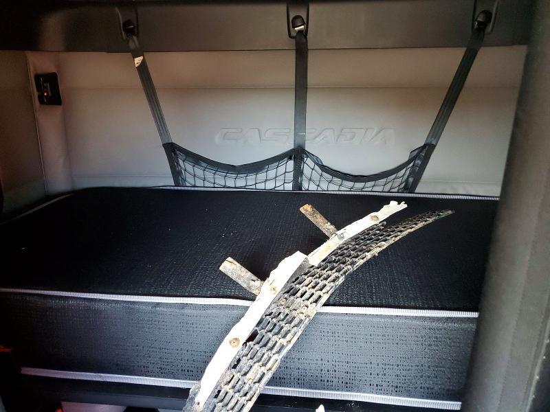 2019 Freightliner Cascadia 126 Semi Truck