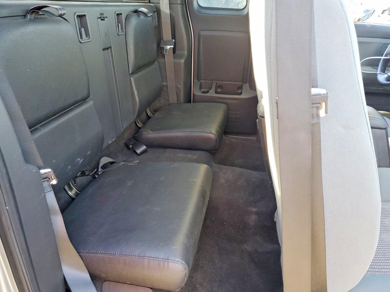 2010 Dodge Dakota sxt