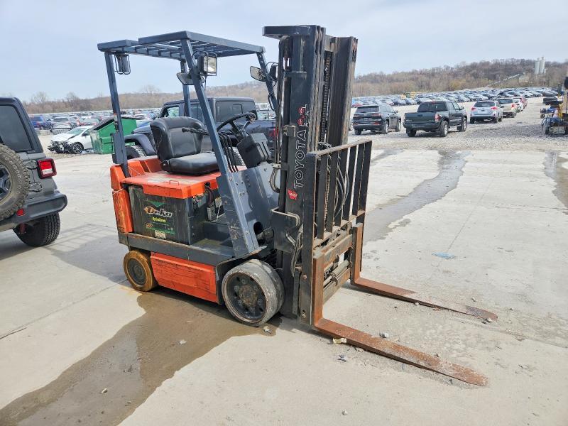 2000 Toyota 2000 Toyt 5FBCU25