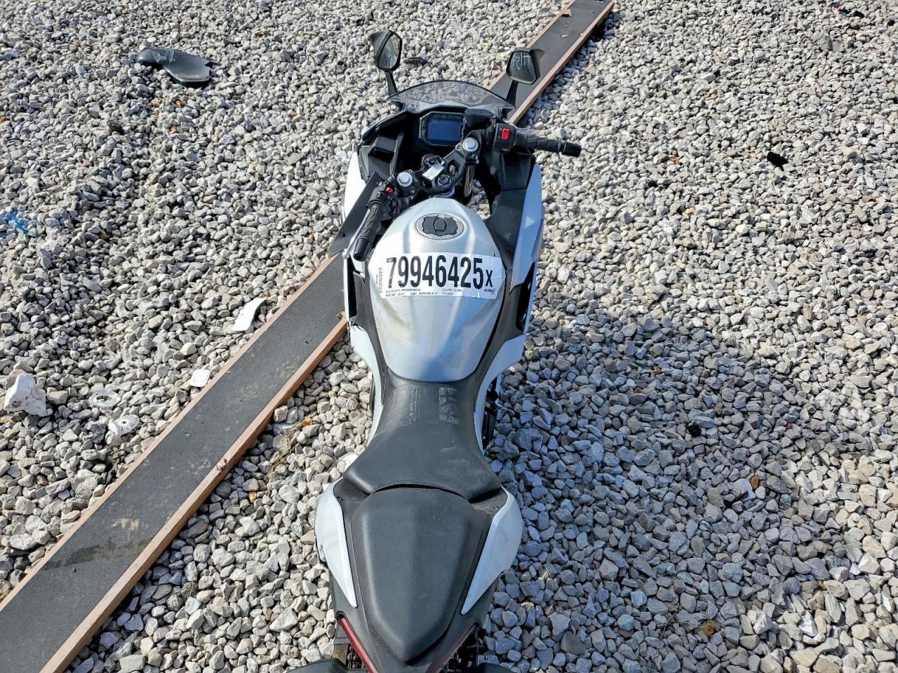 2025 Kawasaki EX500 H