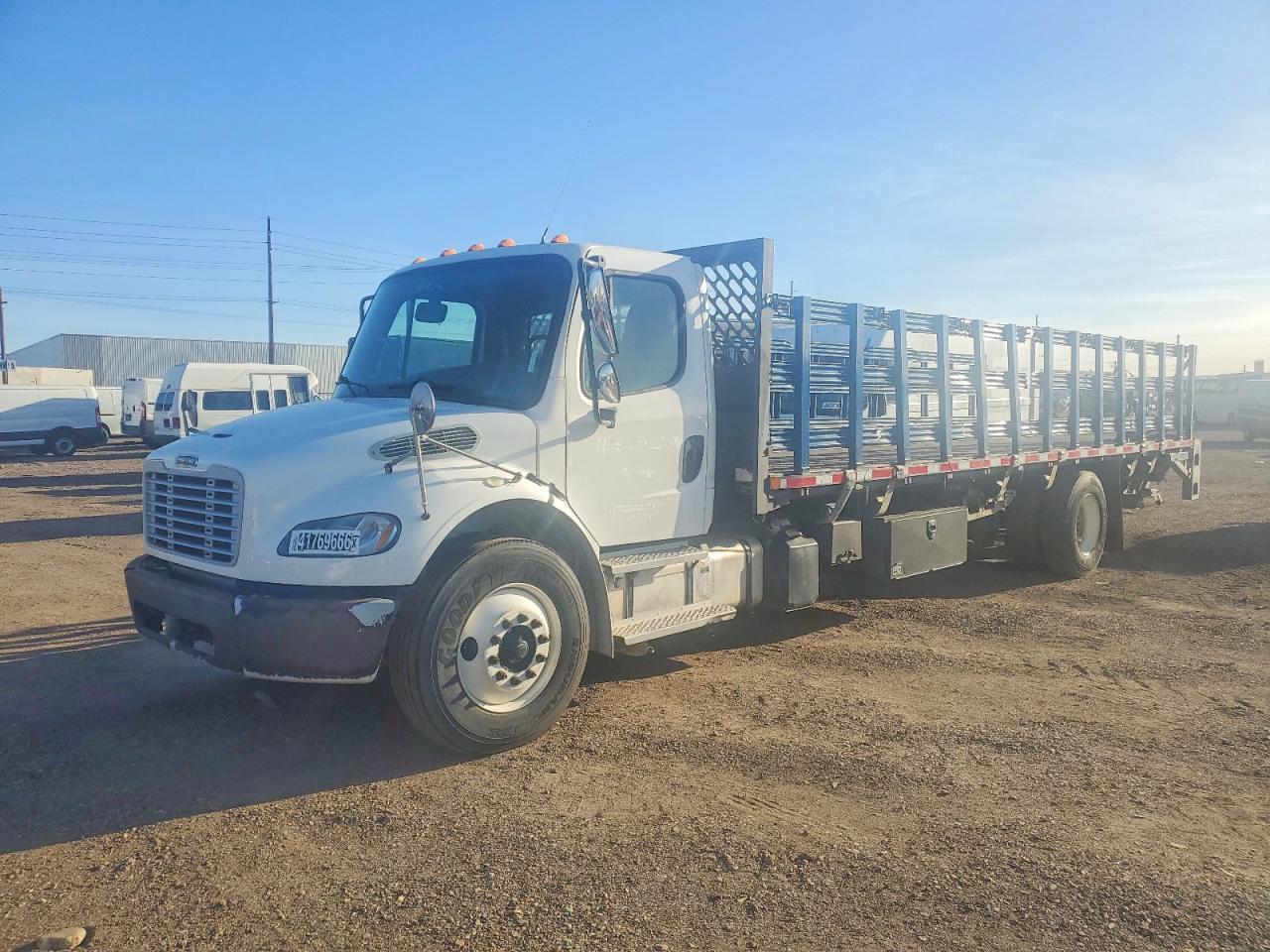 2019 Freightliner Business Class M2 Flatbed Truck