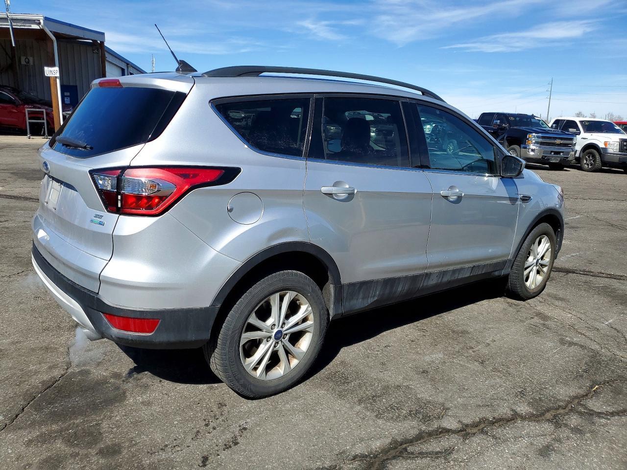 2018 Ford Escape se