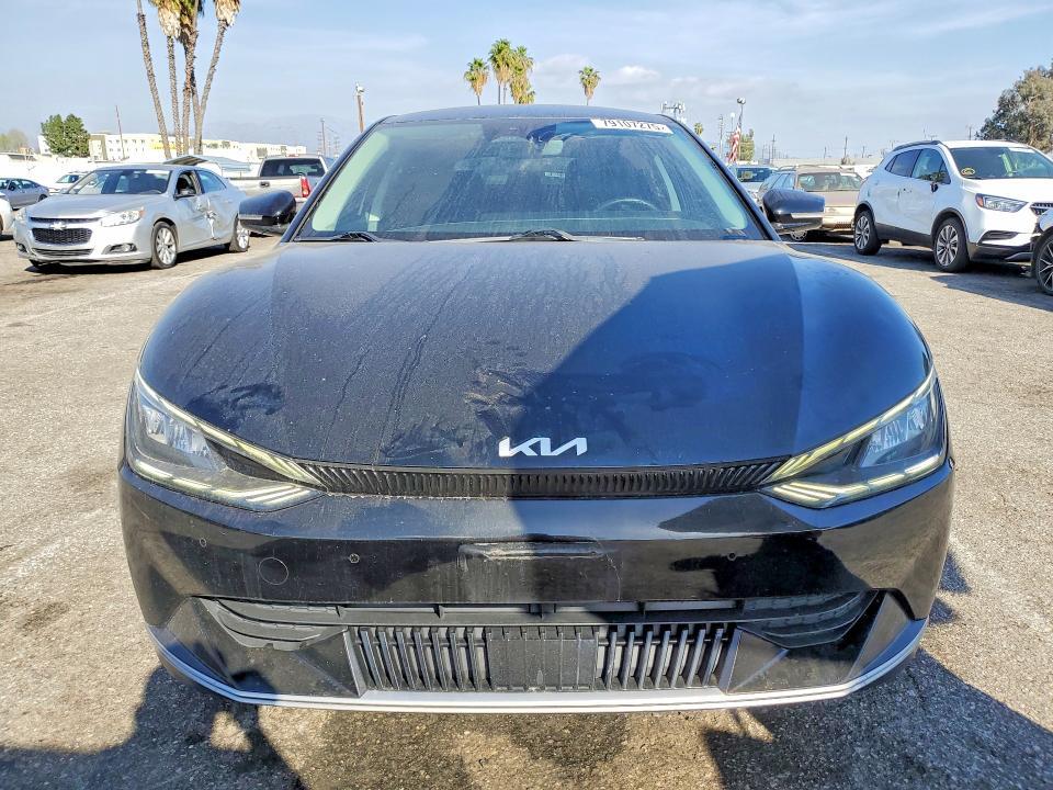 2022 KIA EV6 Wind