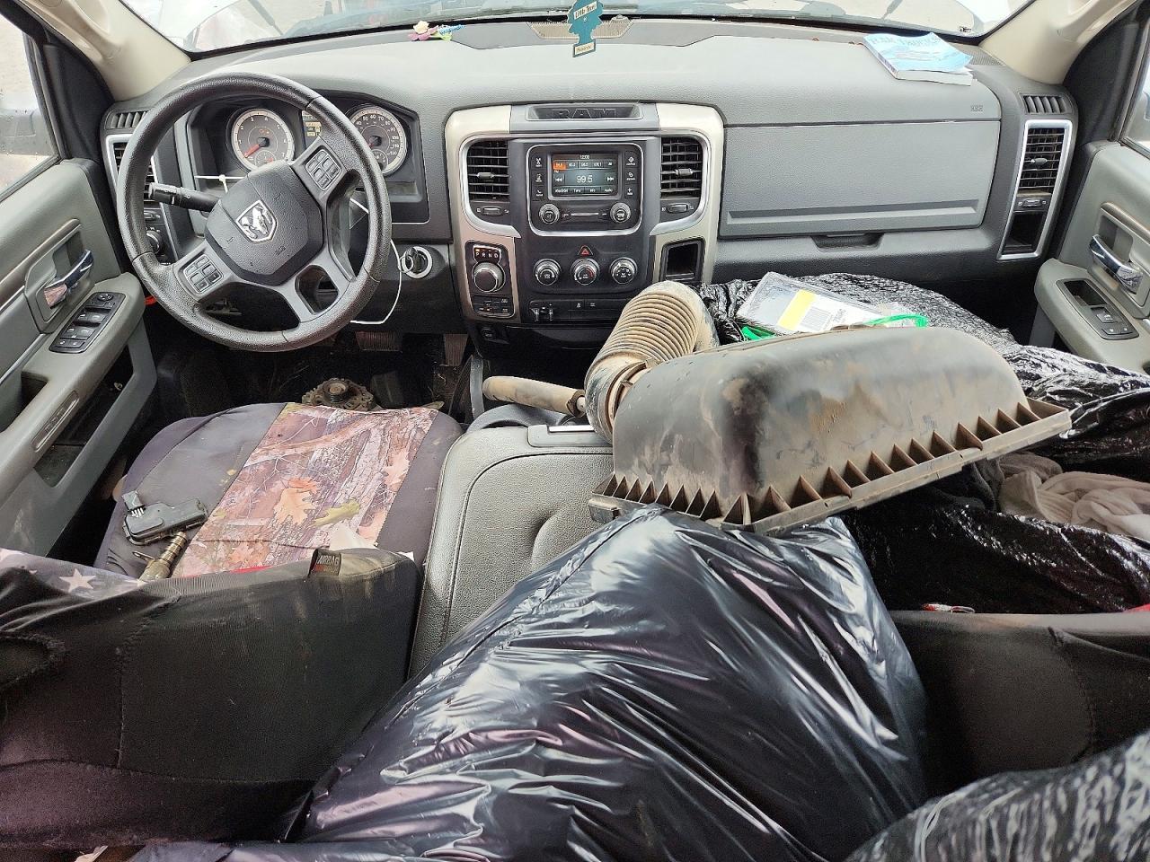 2015 Dodge RAM 1500 SLT