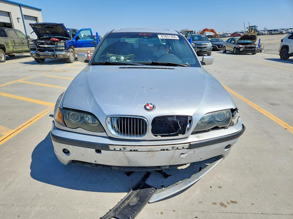 2004 BMW 325 i
