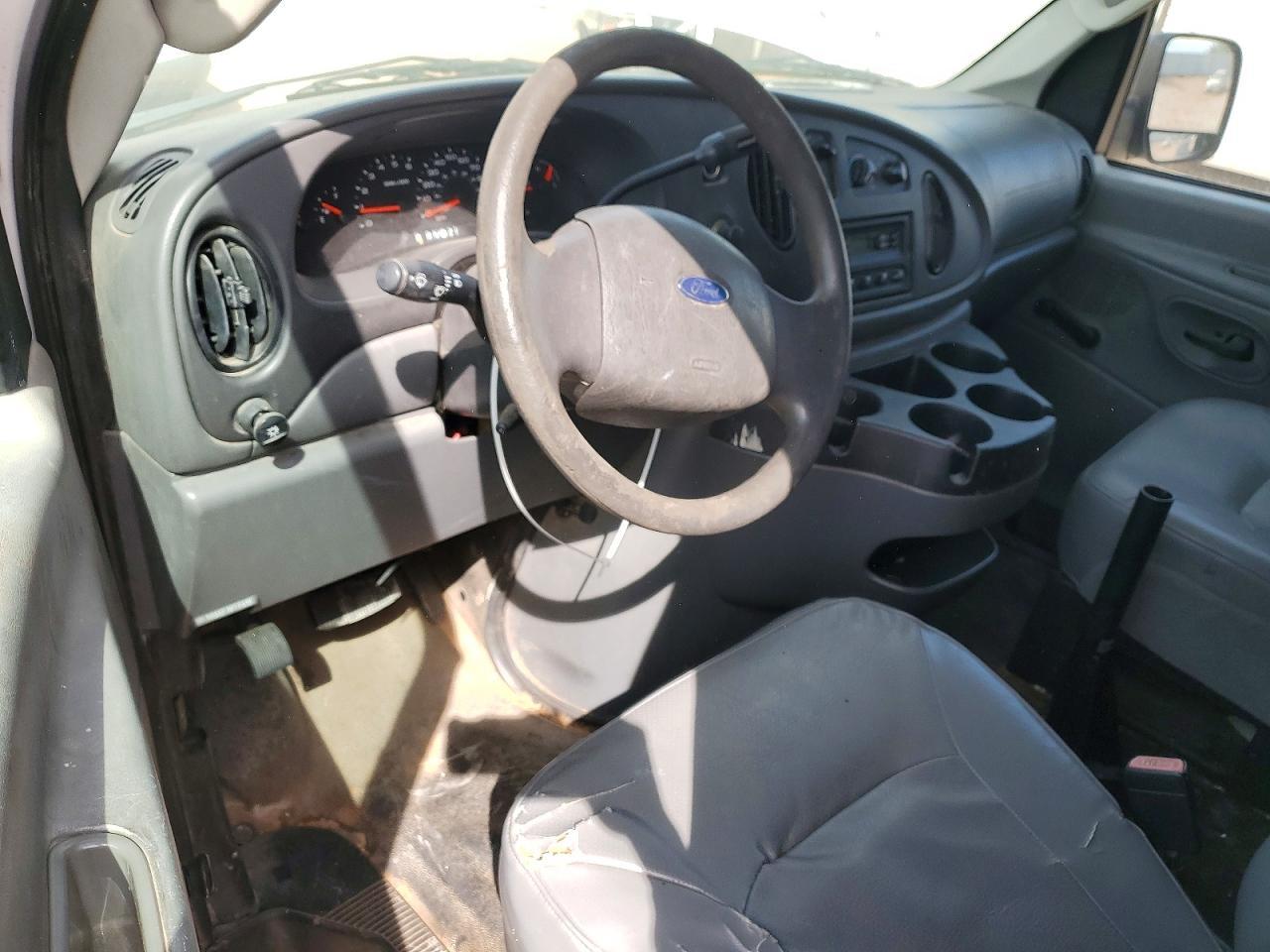 2006 Ford E250 Utility / Service van