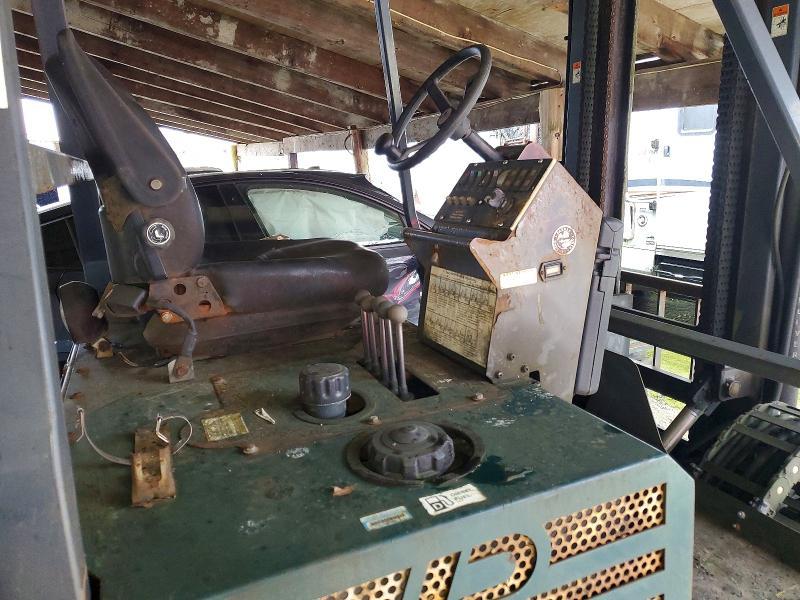 2006 Caterpillar Forklift