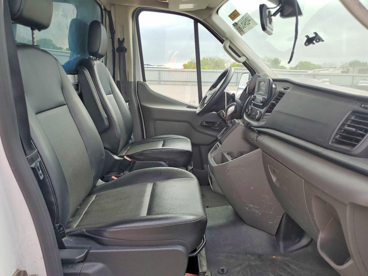 2022 Ford Transit Delivery Truck