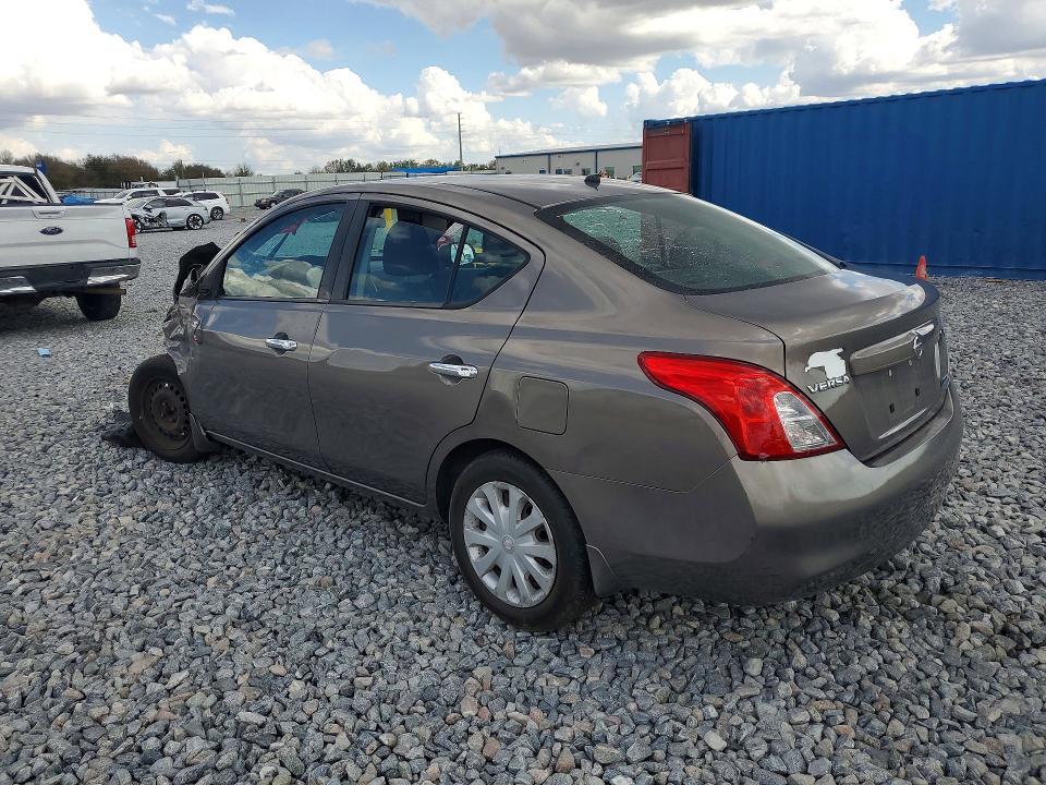 2012 Nissan Versa 1.6 s