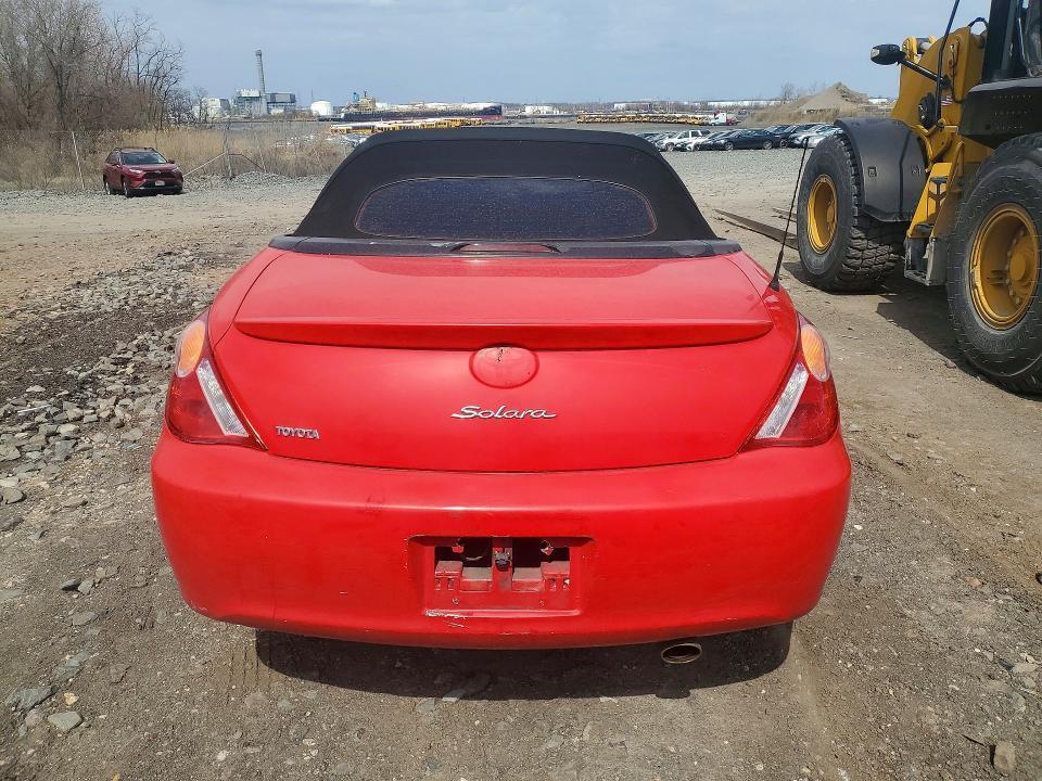 2005 Toyota Camry Solara sle V6