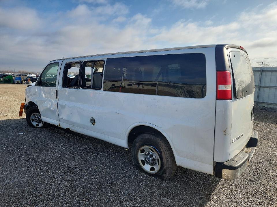 2013 GMC Savana G3500 lt