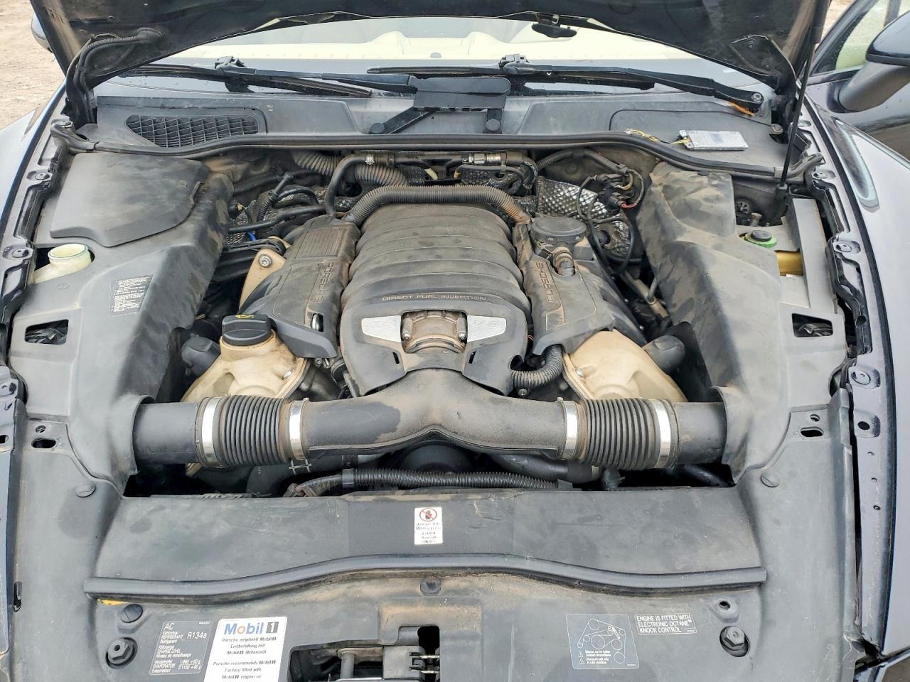2011 Porsche Cayenne s