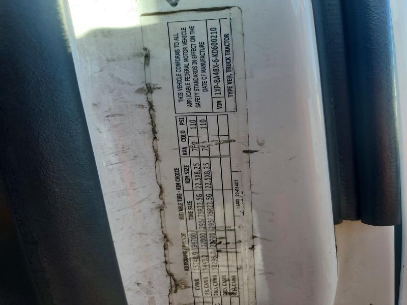 2019 Peterbilt 579 Semi Truck