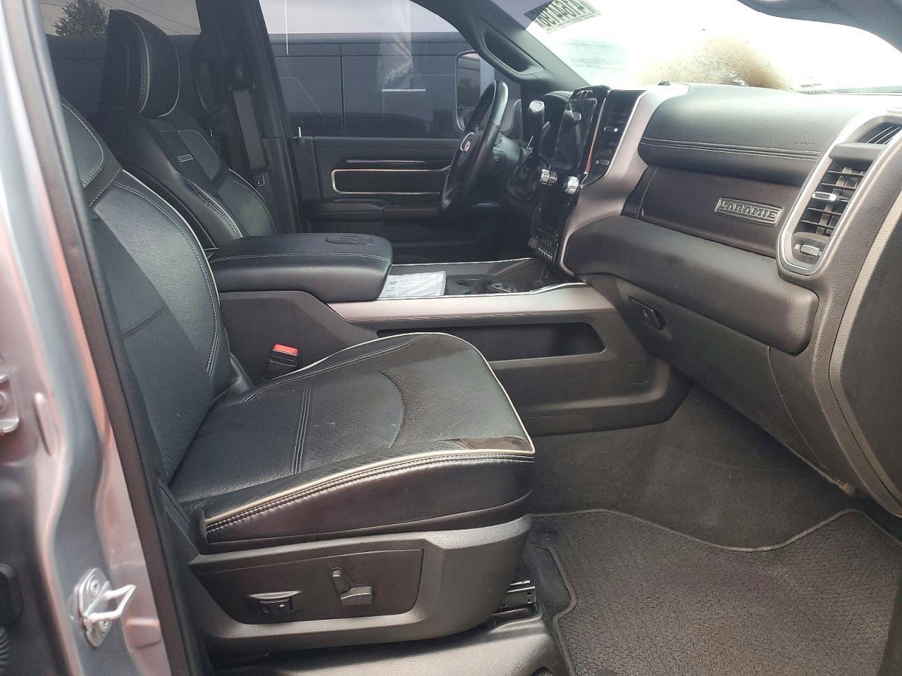 2022 Dodge 3500 Laramie