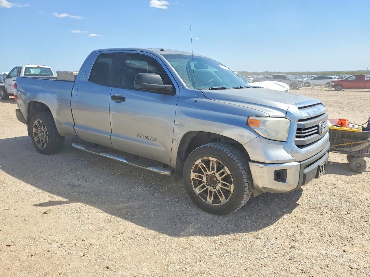 2014 Toyota Tundra SR5