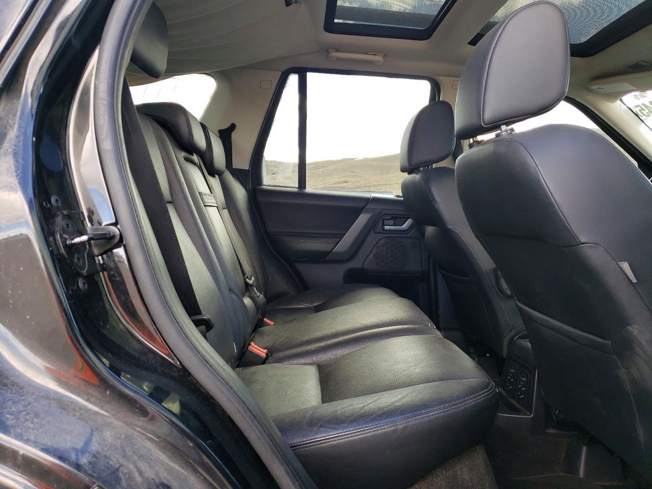 2010 Land Rover LR2 hse Technology