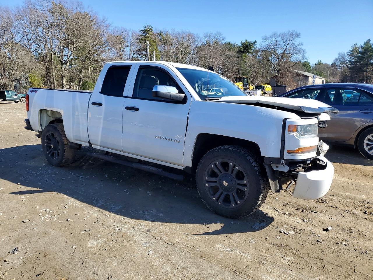 2018 Chevrolet Silverado K1500 Custom