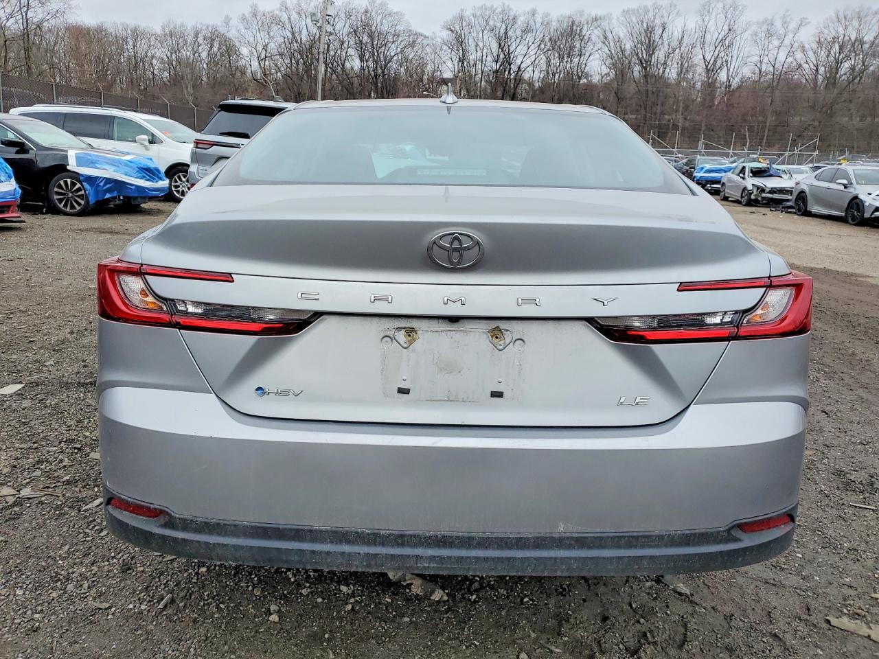 2025 Toyota Camry le