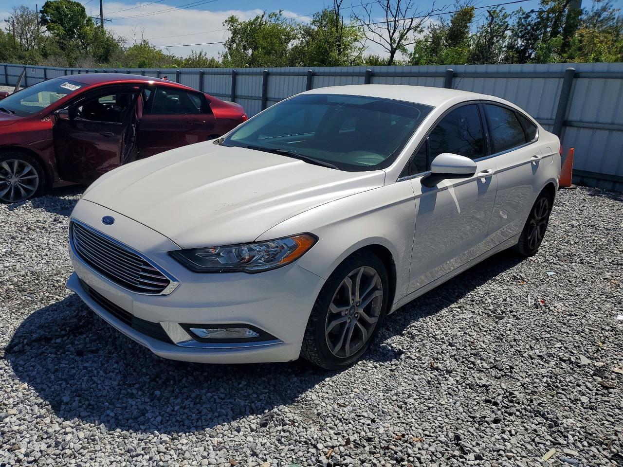 2017 Ford Fusion se