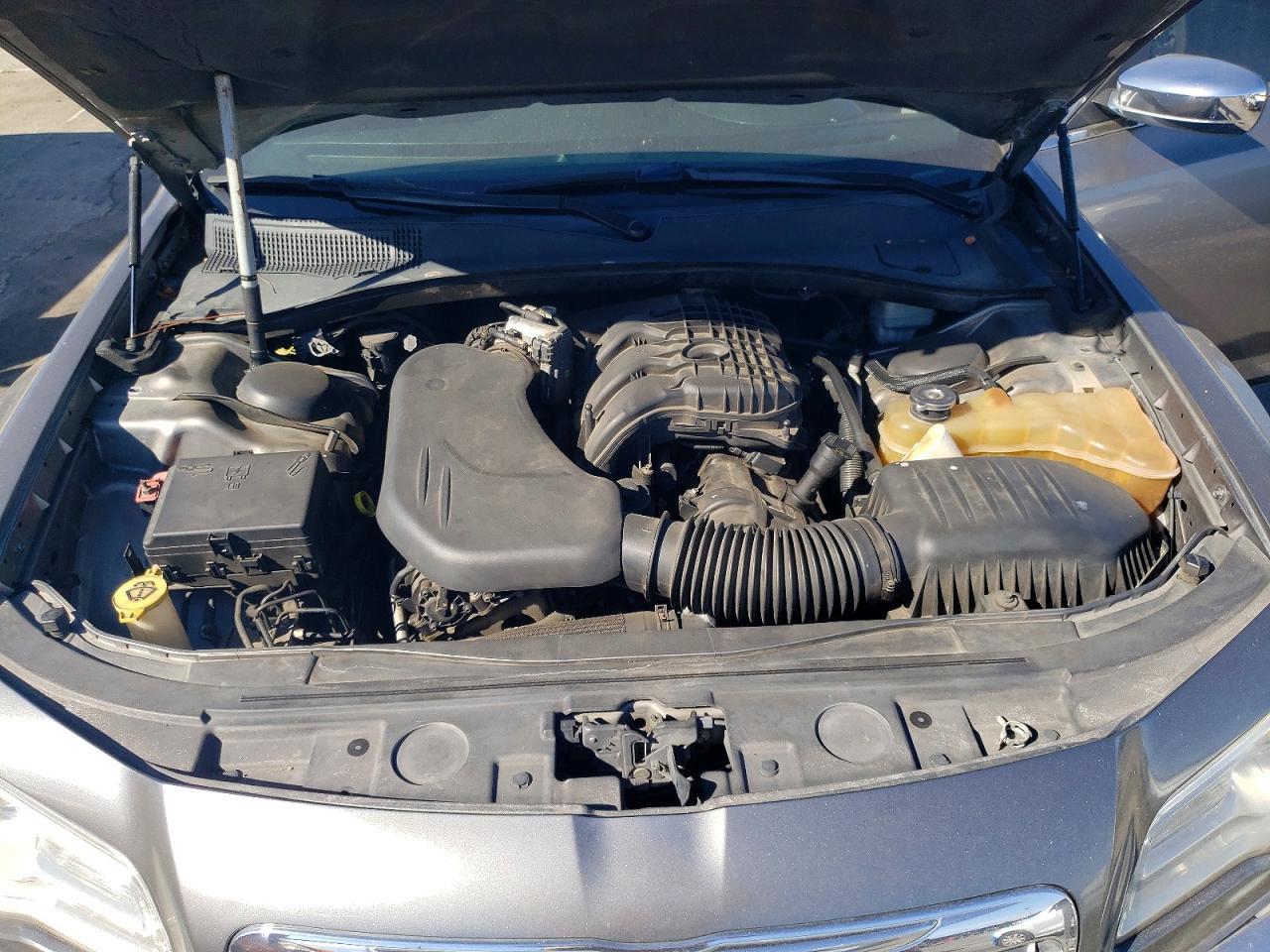 2011 Chrysler 300 Limited