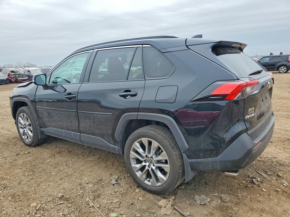 2022 Toyota Rav4 xle Premium