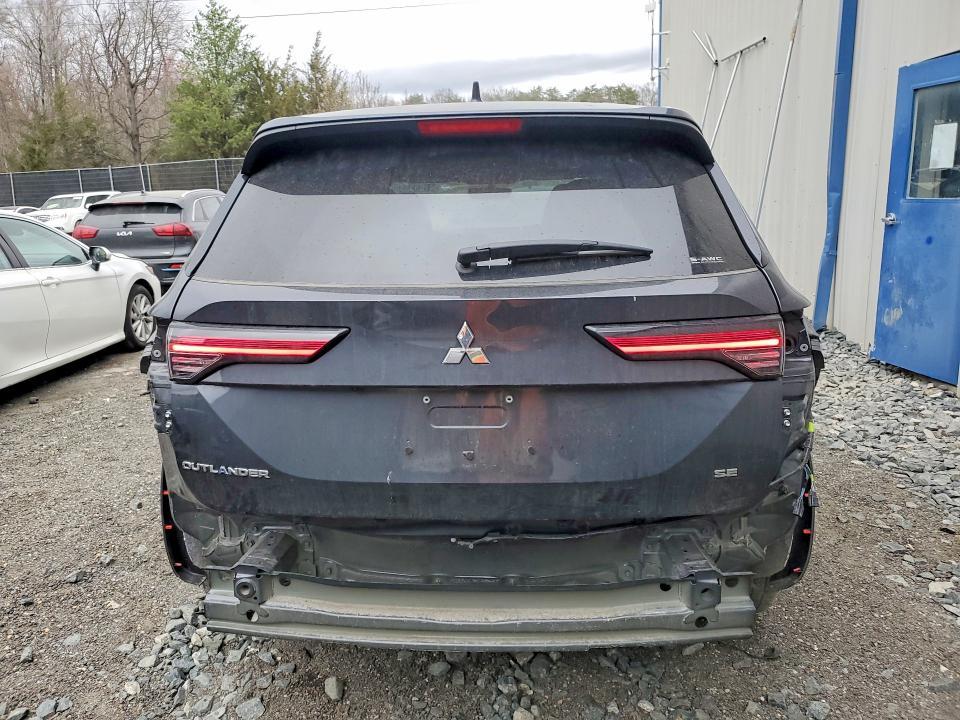 2025 Mitsubishi Outlander se