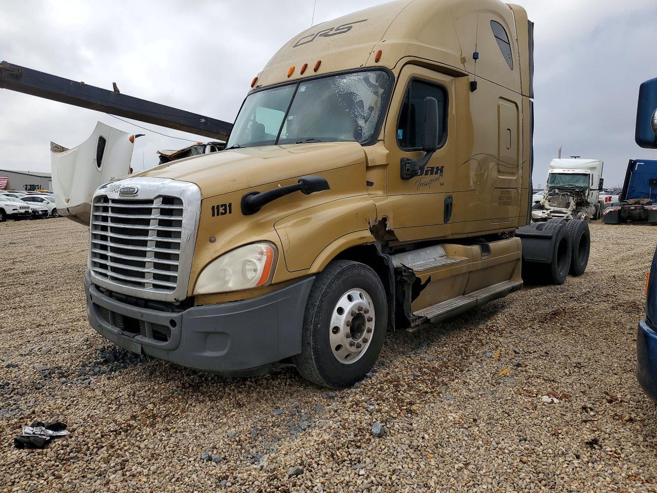 2013 Freigliner 2013 Freightliner Cascadia Semi Truck