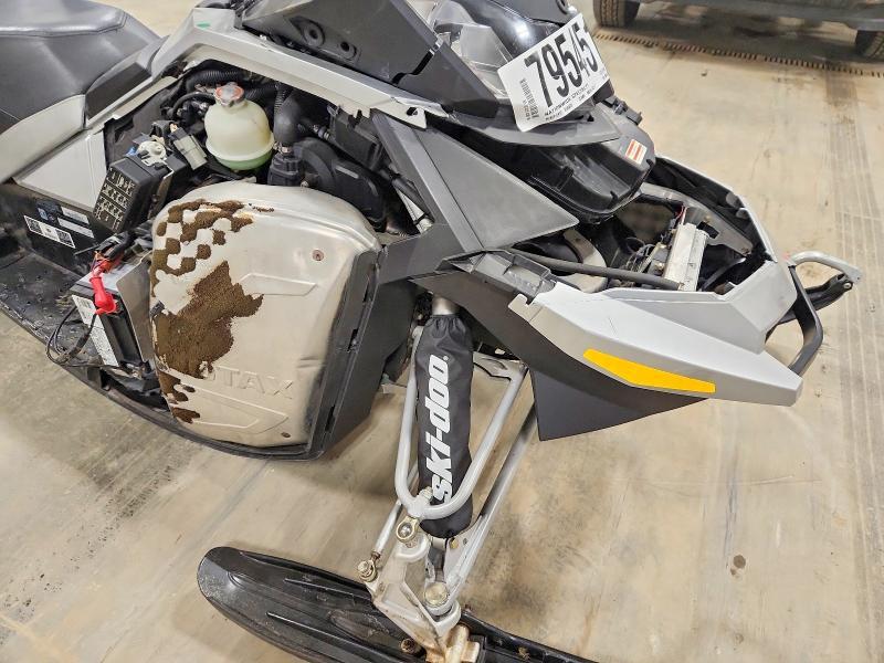 2009 Skidoo GTX SE