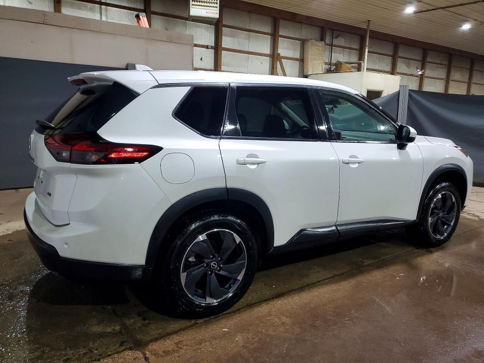 2025 Nissan Rogue sv