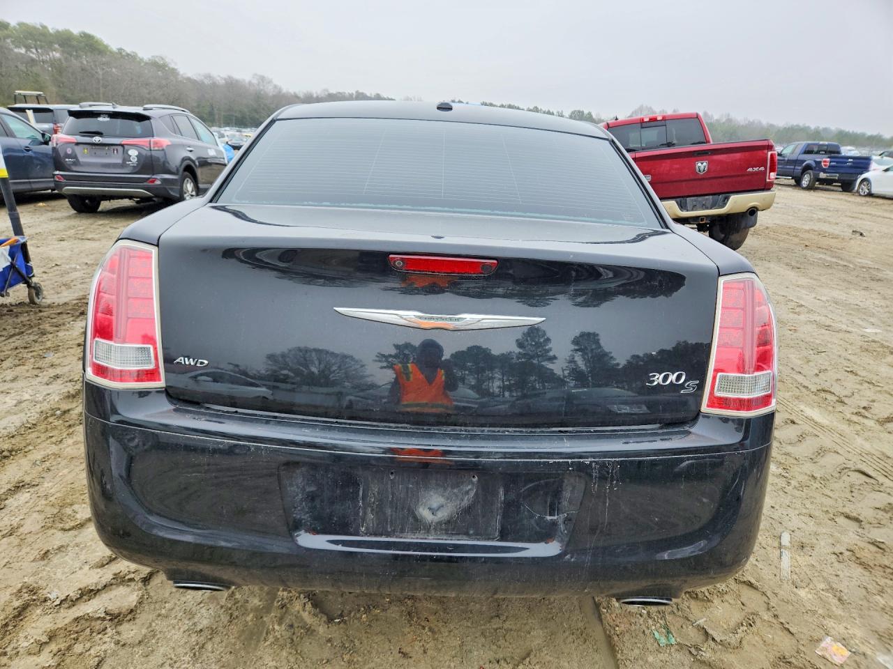2014 Chrysler 300 s