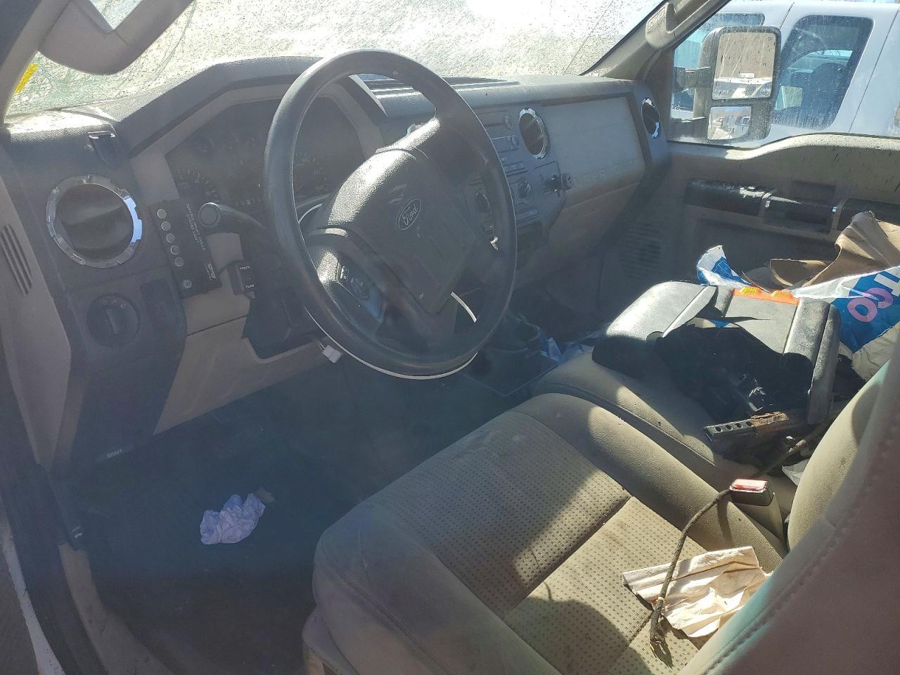 2008 Ford F350 Super Duty Flatbed Truck