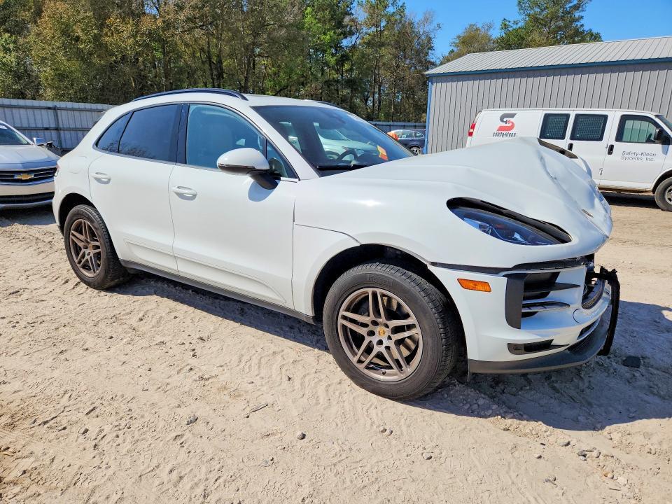 2020 Porsche Macan