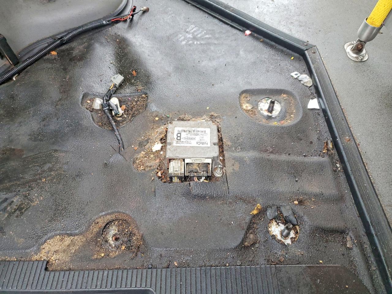 2016 Ford Econoline E350 Super Duty Cutaway Van