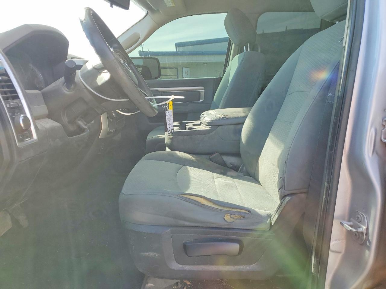 2016 Dodge Ram 1500 slt