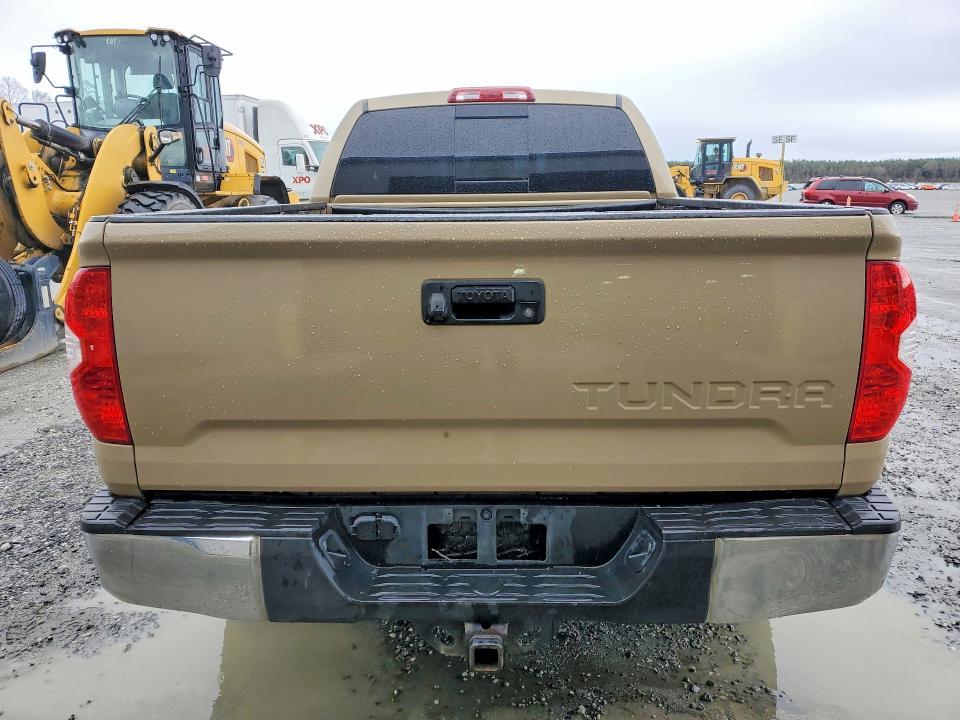 2018 Toyota Tundra SR5