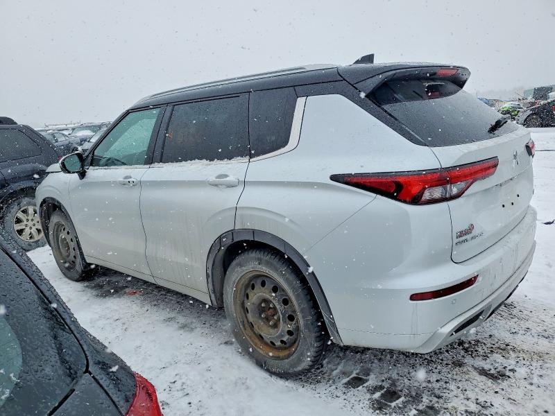 2023 Mitsubishi Outlander sel