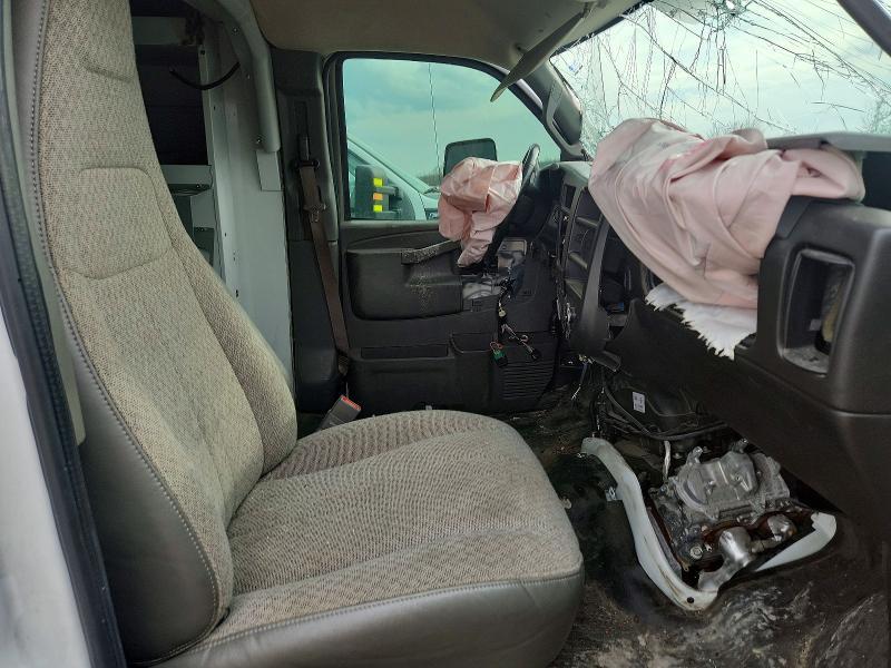 2021 Chev Express G3500