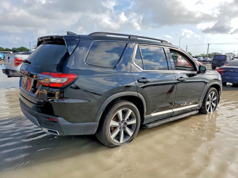 2023 Honda Pilot Elite
