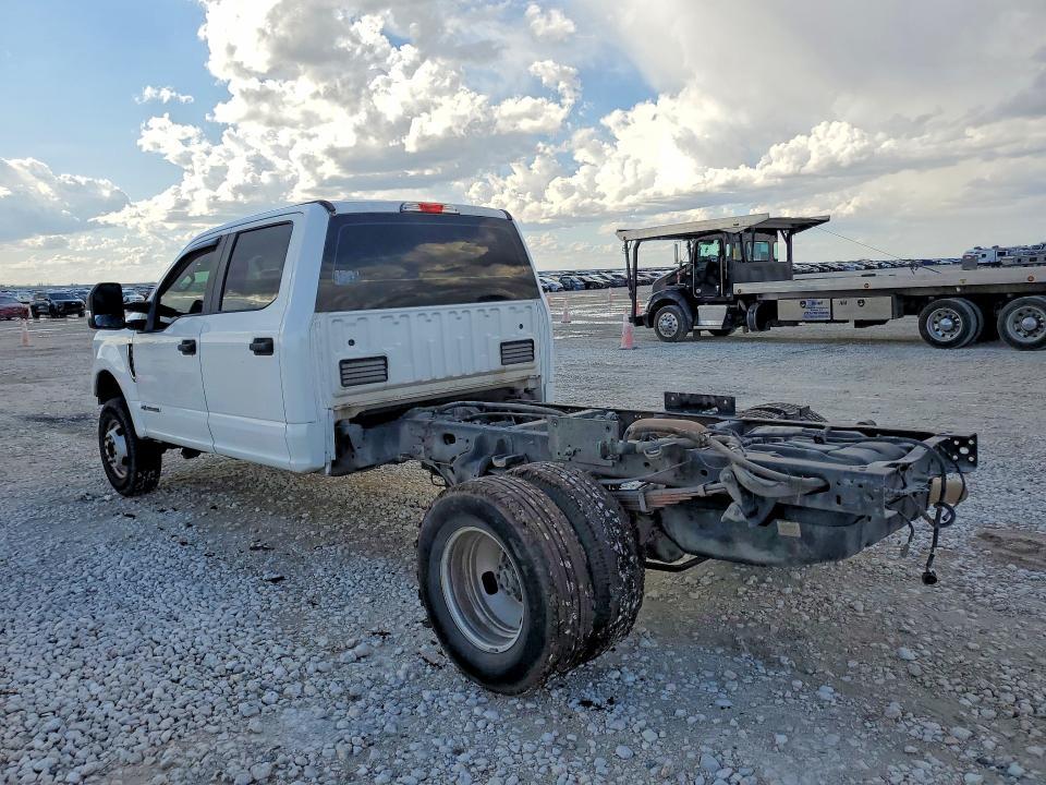 2019 Ford F350 Super Duty Truck Cab AND Chassis
