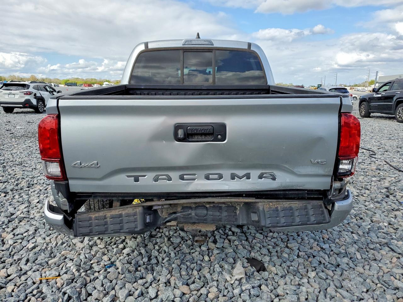 2022 Toyota Tacoma SR V6