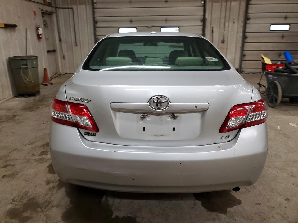 2011 Toyt Camry