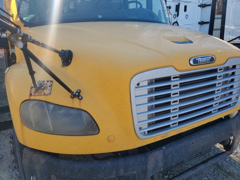 2010 Freigliner 2010 Thomas SAF-T-LINER C2-School Bus