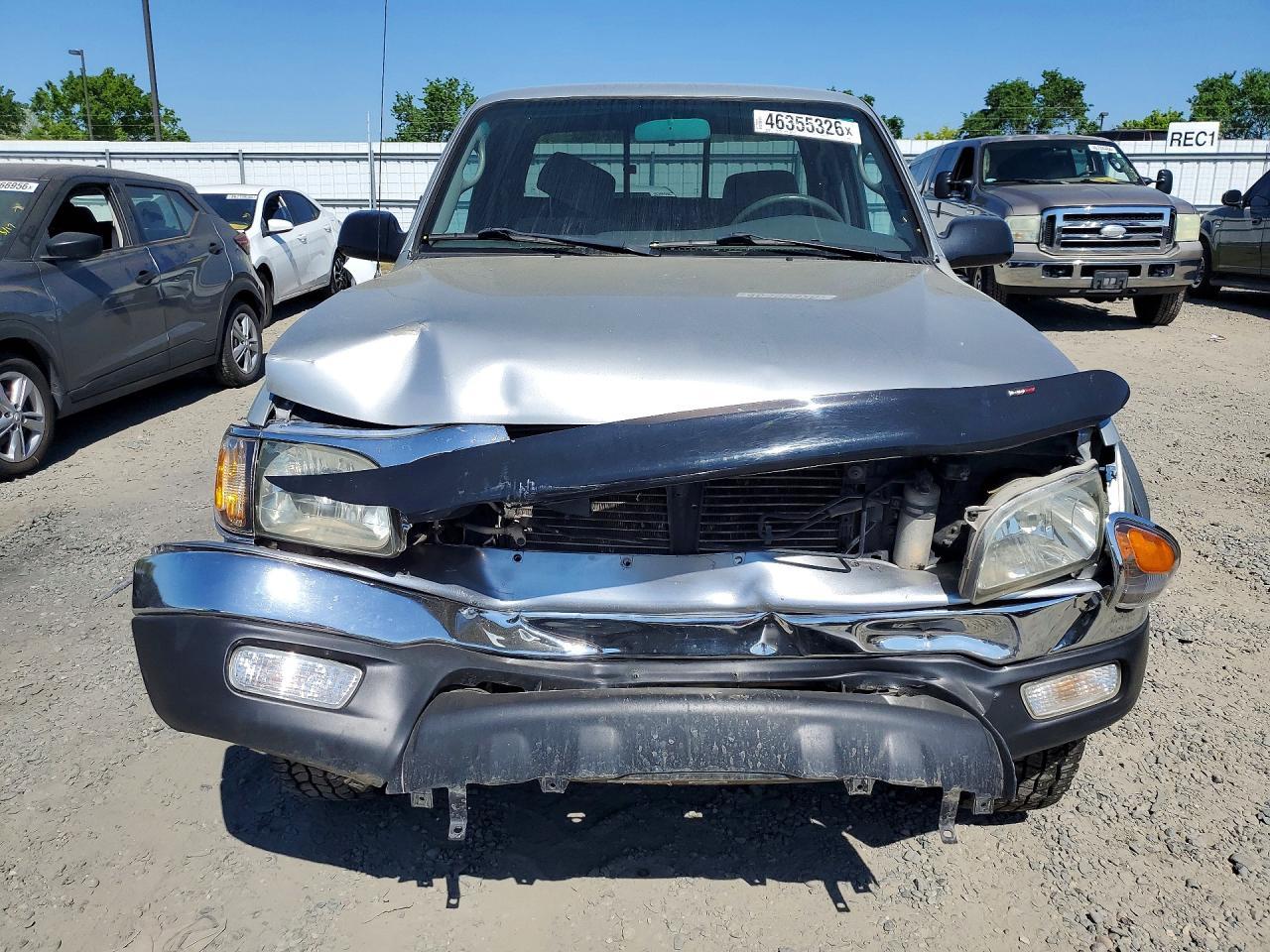 2002 Toyota Tacoma Base